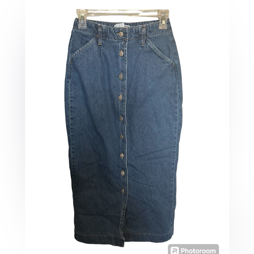 Red Camel Vintage Button Down Midi Denim Skirt Si… - image 1